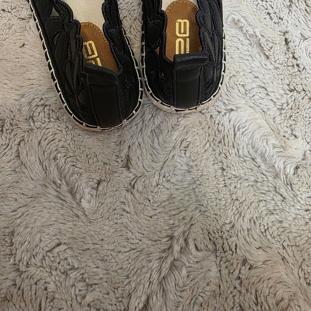 BCBG Navy Floral Espadrille Flats 7.5 - Picture 5 of 8